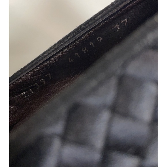 Bottega Veneta Black Intrecciato Leather - Picture 8 of 10